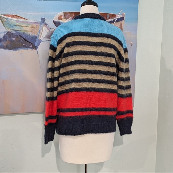 Solution striped fuzzy sweater - Picture 4 of 7